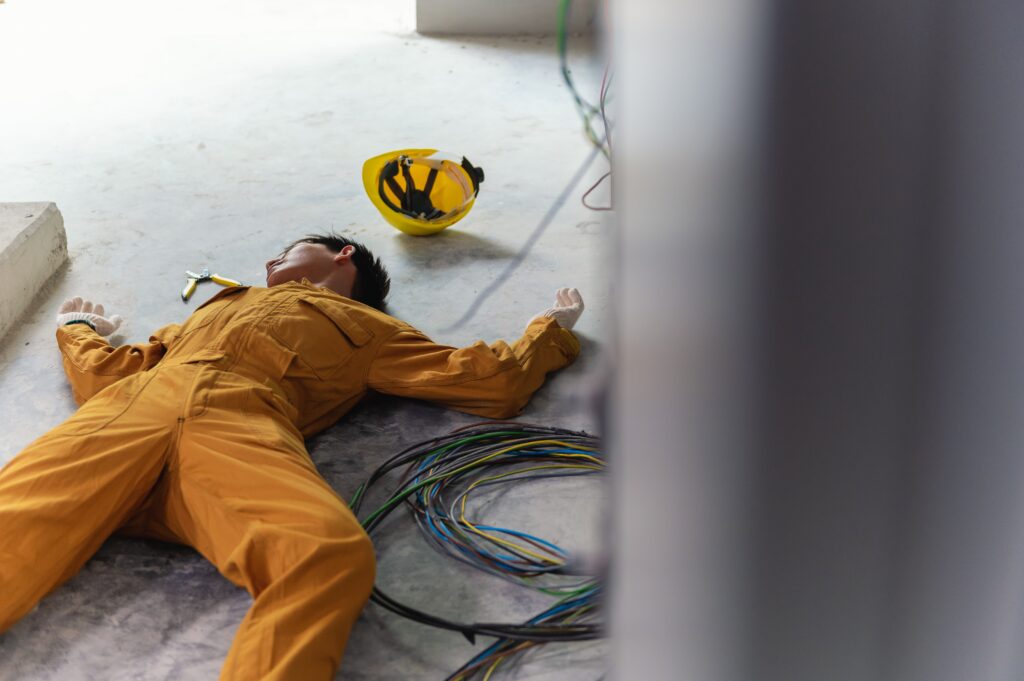 electrical injury on worksite 